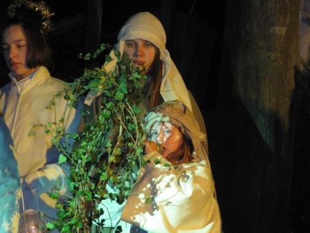 Predstava Božična noč pri Ivanovem izviru 9